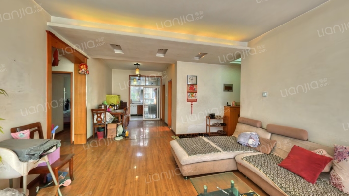 万春路63号院二手房实景图