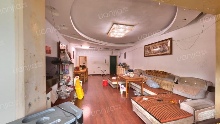 嘉陵村二手房实景图