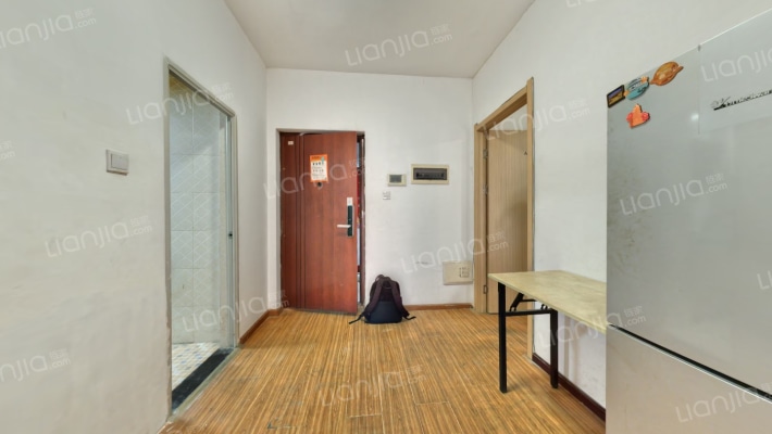 和泓东28二手房实景图