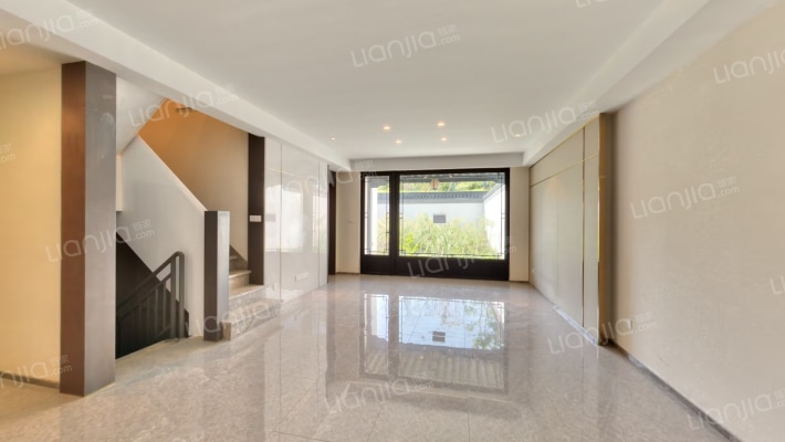 蜀道蓝城桃李春风二手房实景图