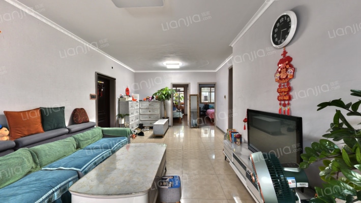 亚新美好新苑二手房实景图