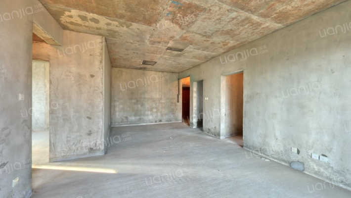 鹭湖宫八区D组团二手房实景图