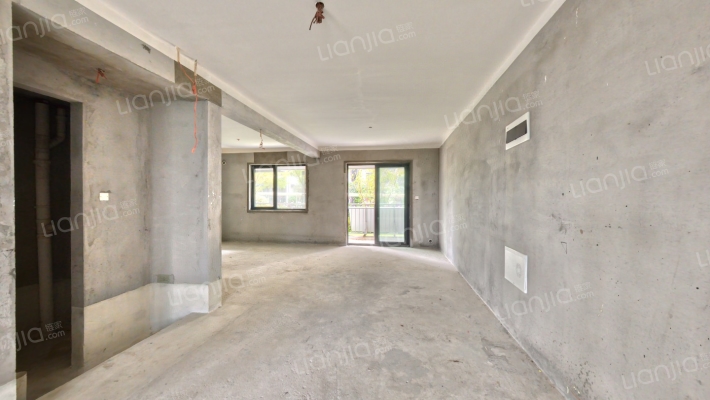 中铁逸景湾二手房实景图