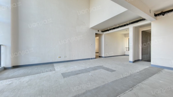 蔚蓝阁A区二手房实景图