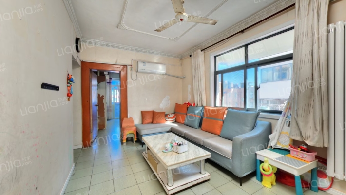 卫生路5号院二手房实景图