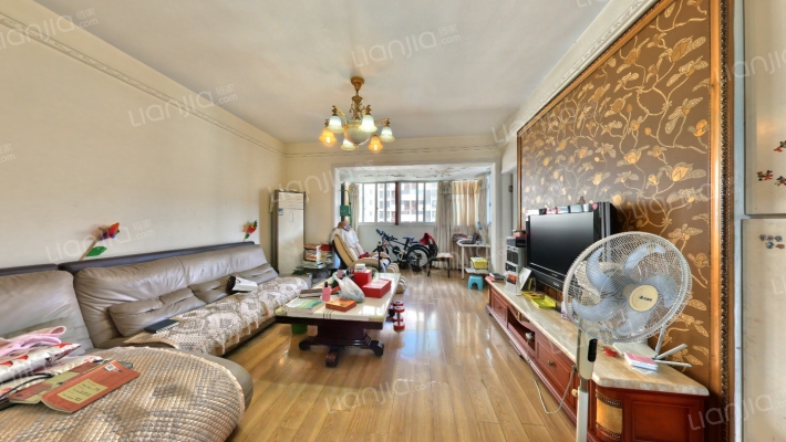 白兰地二手房实景图