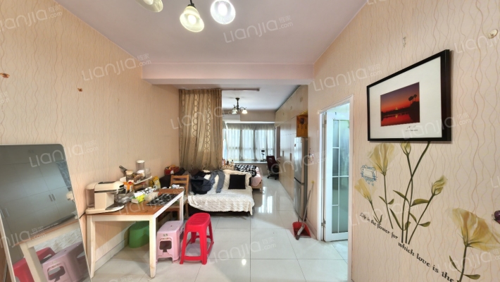 艾佳天泰二手房实景图