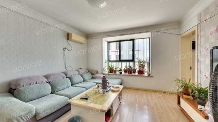 东方龙苑二手房实景图