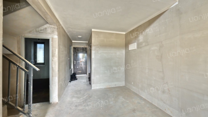 南山悦拾光二手房实景图