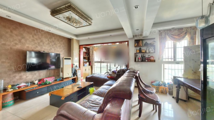 尚东美林三区二手房实景图