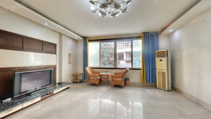 沁园小区二手房实景图