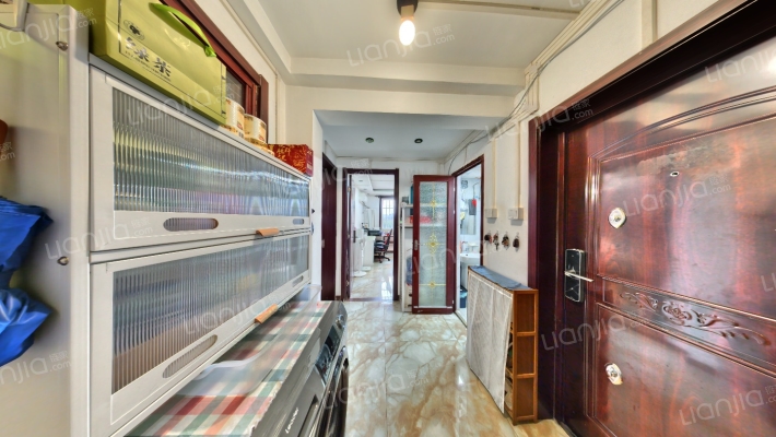 隆新里二手房实景图