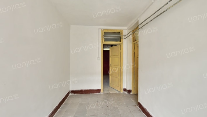 陕煤物资储运家属院二手房实景图