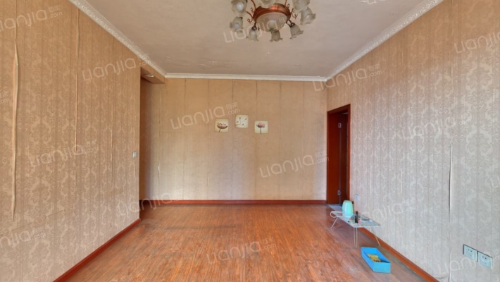 双发巷102号二手房实景图