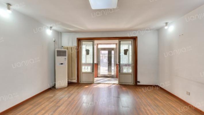 九龙家园东区二手房实景图