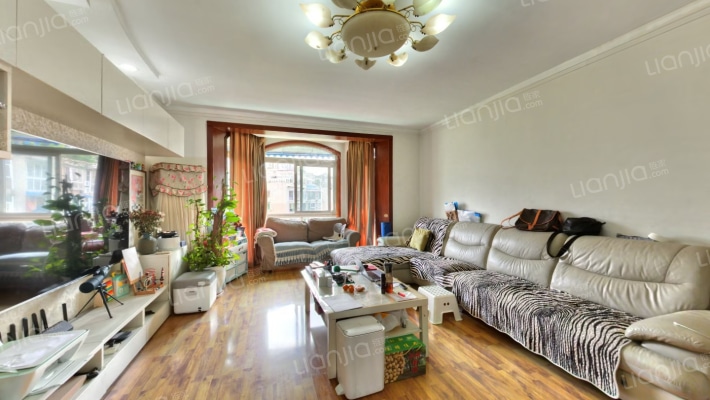 金色池塘二手房实景图