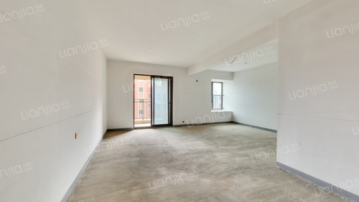 绿地国际理想城二期二手房实景图