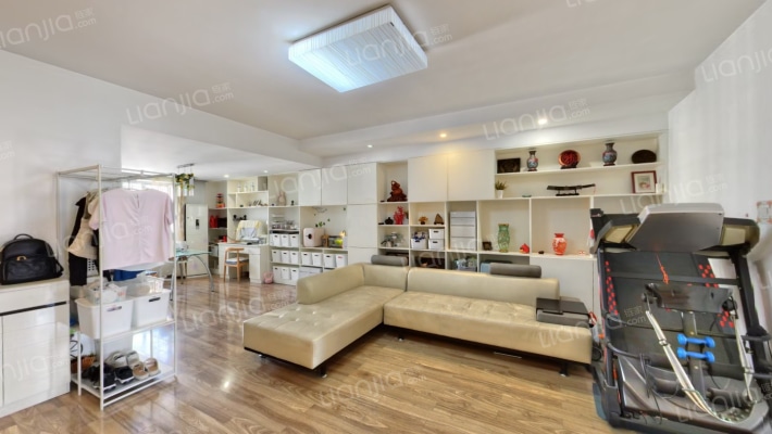 银达公寓二手房实景图