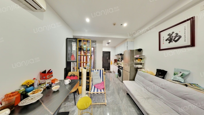 财富广场二手房实景图