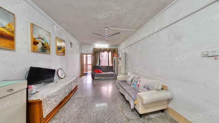 龙岗路34号大院二手房实景图