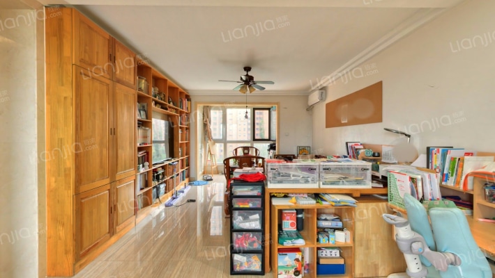 世华泊郡二手房实景图