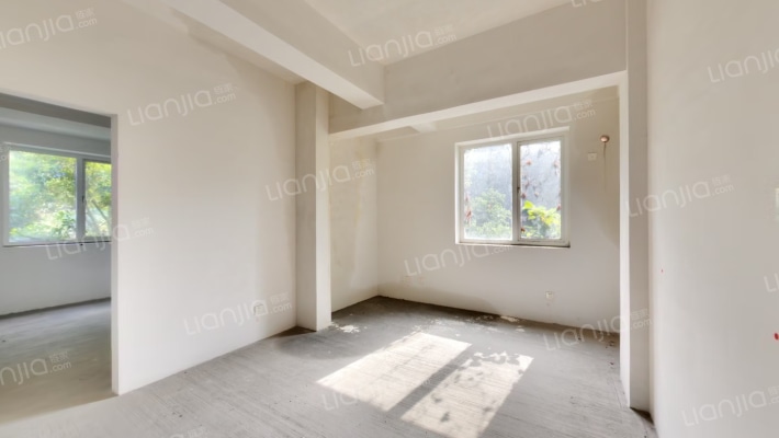 南郡七英里二手房实景图