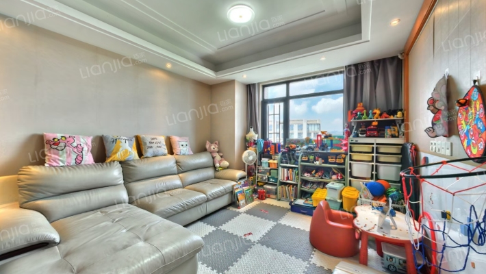 天城府二手房实景图