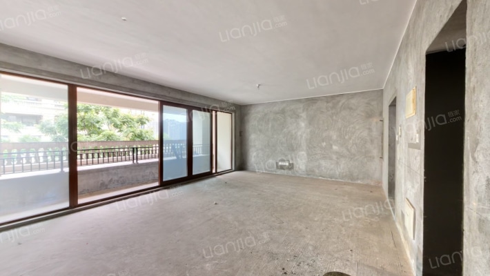 保利山庄梧桐二手房实景图