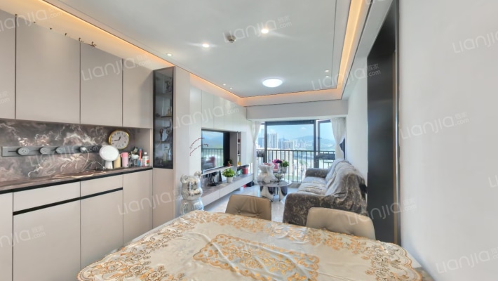 深物业金领二手房实景图