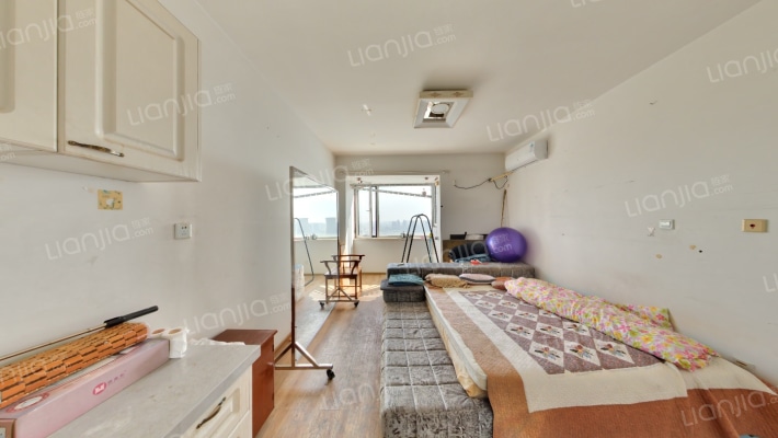 第六田园优仕公寓二手房实景图