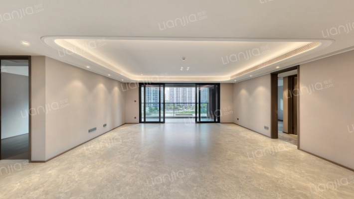 潮展云起二手房实景图