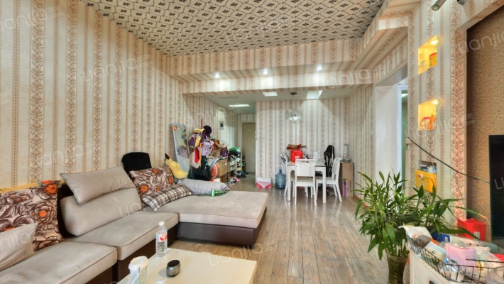 花样年花好园二手房实景图