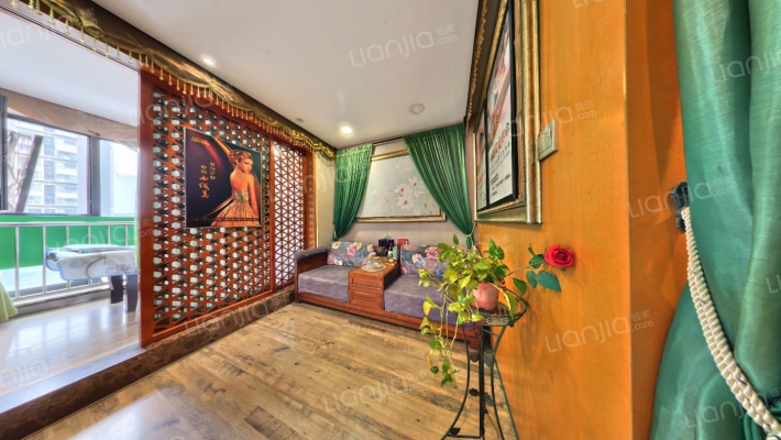 尚中心二手房实景图