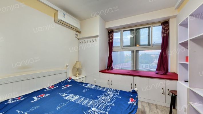 鸿泰广场二手房实景图