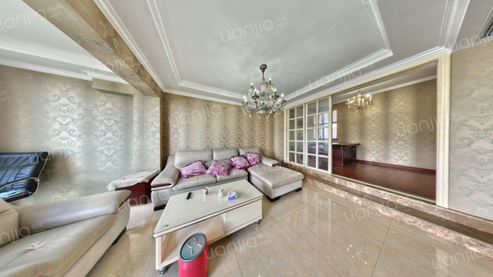 水岸华庭二手房实景图