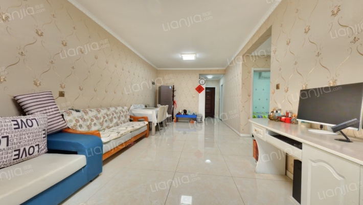 铂悦二手房实景图