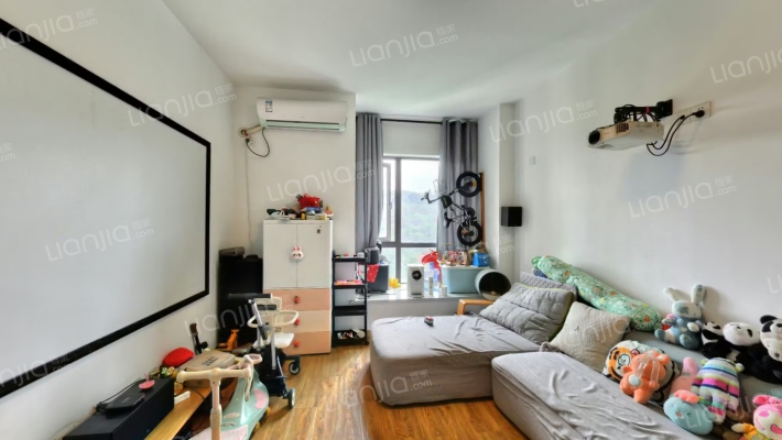 融创凡尔赛领馆Ⅰ二手房实景图