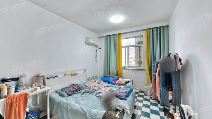 凤凰街84号二手房实景图