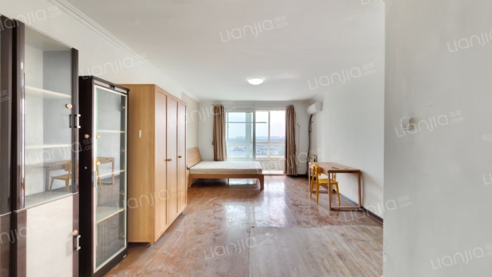 艺水芳园二手房实景图