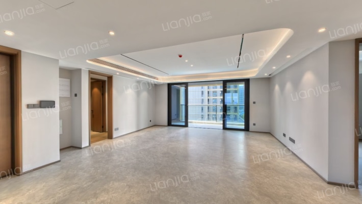潮展云起二手房实景图