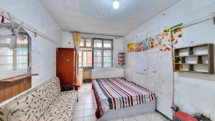 堤口路153号二手房实景图