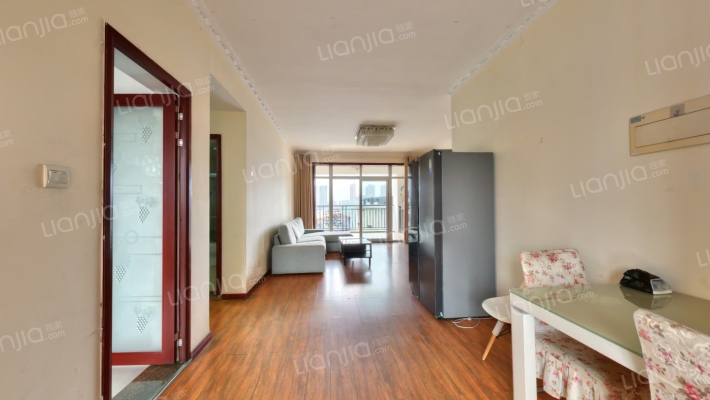 泰基花溪谷二手房实景图