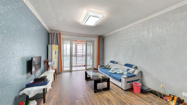 名嘉佳园小区二手房实景图