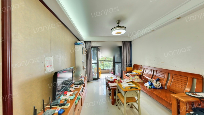 保利江岸花园二手房实景图