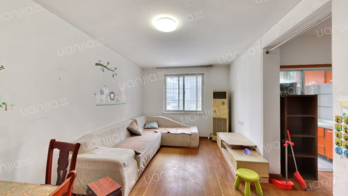 虹苑新寓四村二手房实景图