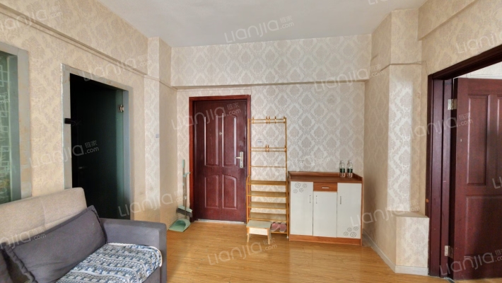 中构银城二手房实景图