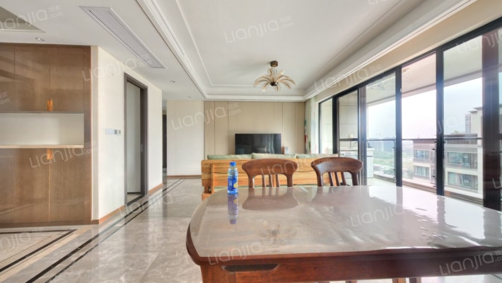 中粮珑悦锦云二手房实景图