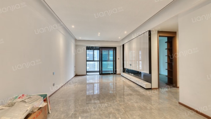 卓越云际二手房实景图