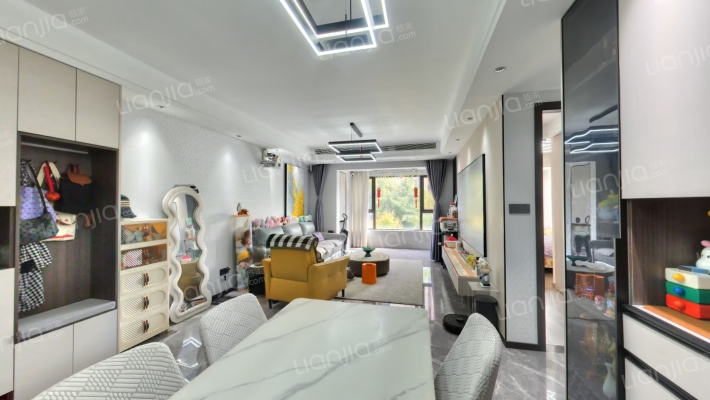 建发泱著二手房实景图