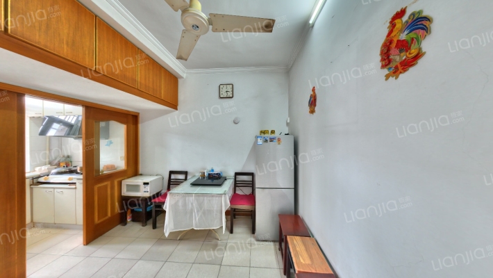 卫桥新村二手房实景图